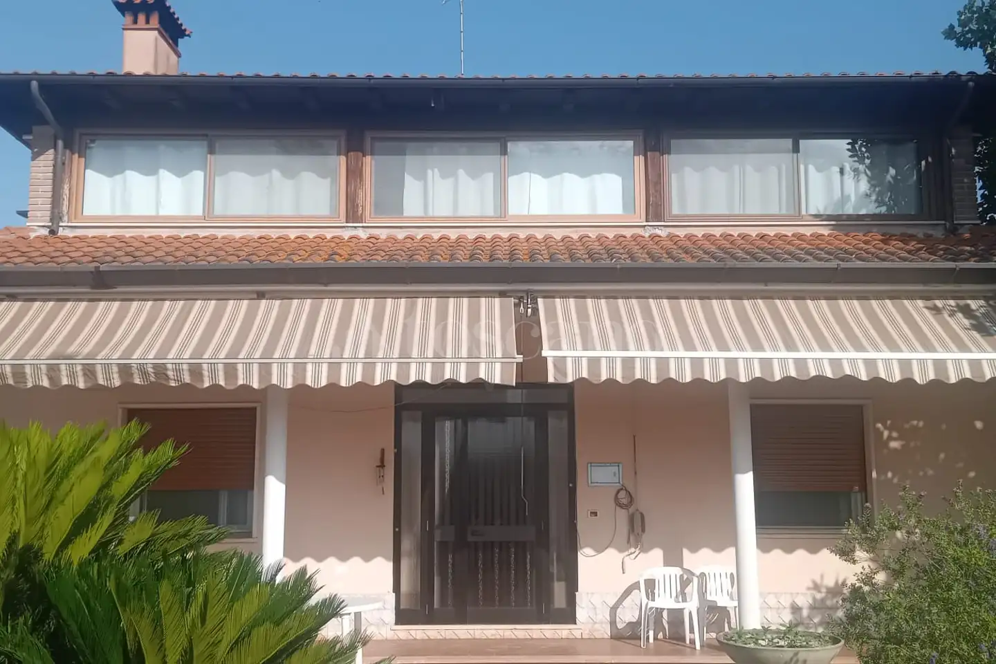 Casa Indipendente in vendita di 250 mq a €500.000 (rif. 106/2026)