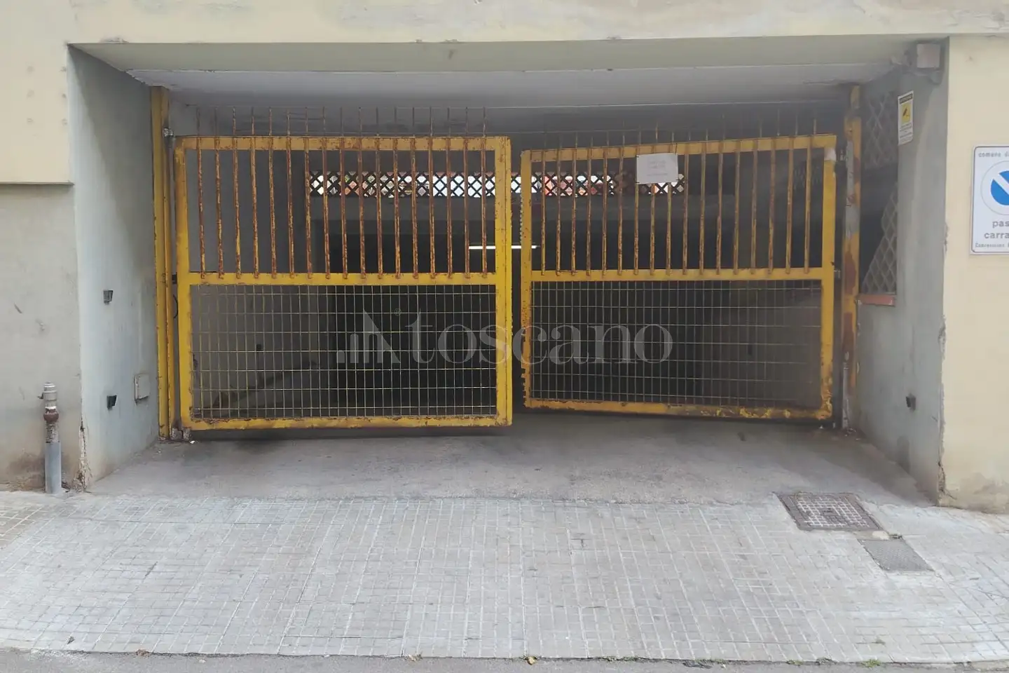 Box in vendita di 15 mq a €17.000 (rif. 112/2026)