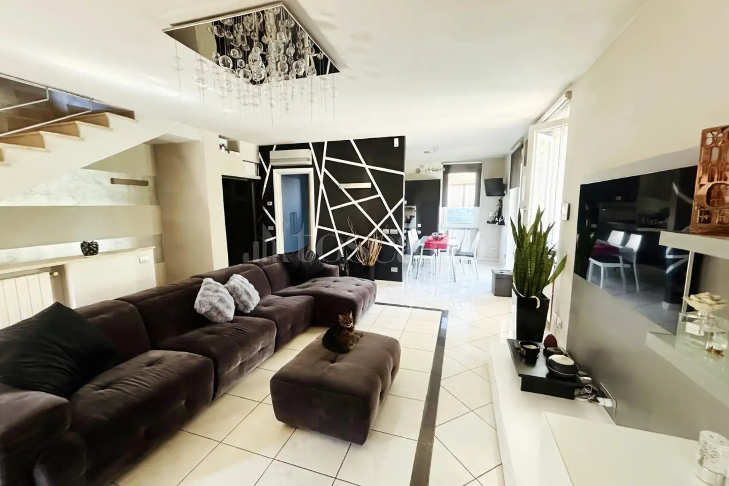 Villa Bifamiliare in vendita di 235 mq a €405.000 (rif. 24/2026)