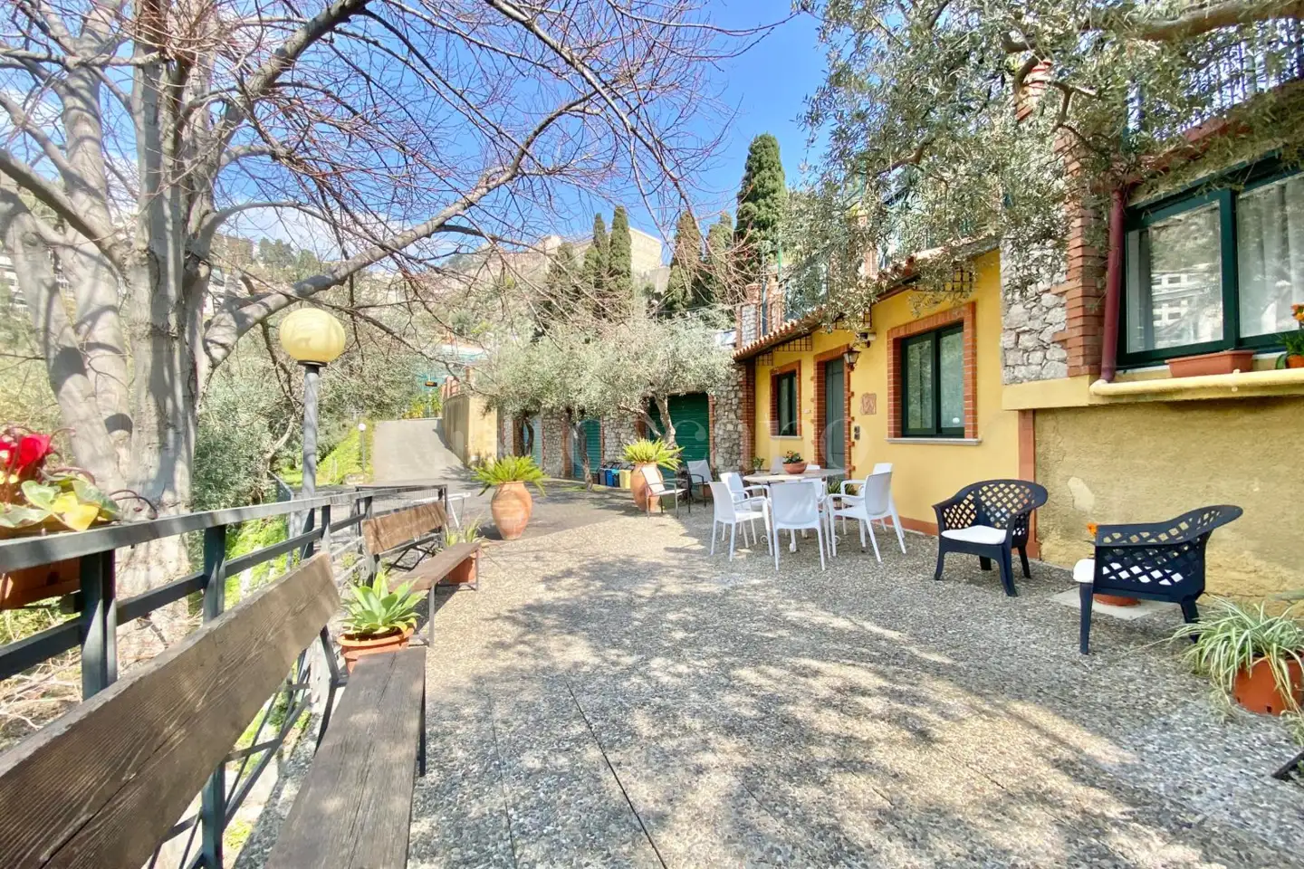 Agriturismo in vendita di 600 mq a €1.750.000 (rif. 13/2026)