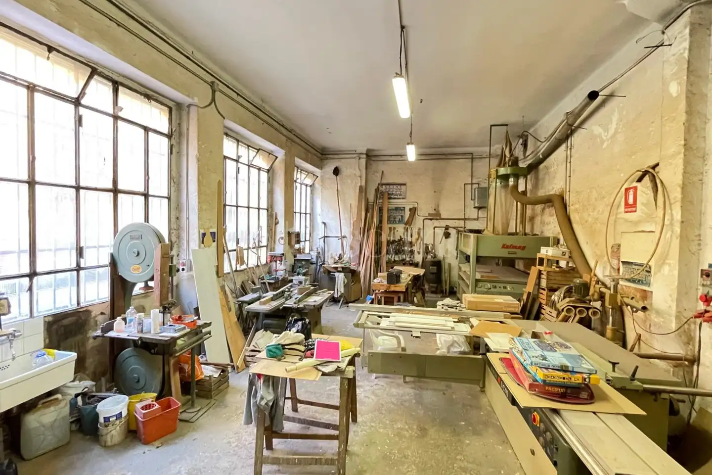 Laboratorio in vendita di 236 mq a €850.000 (rif. 7/2026)