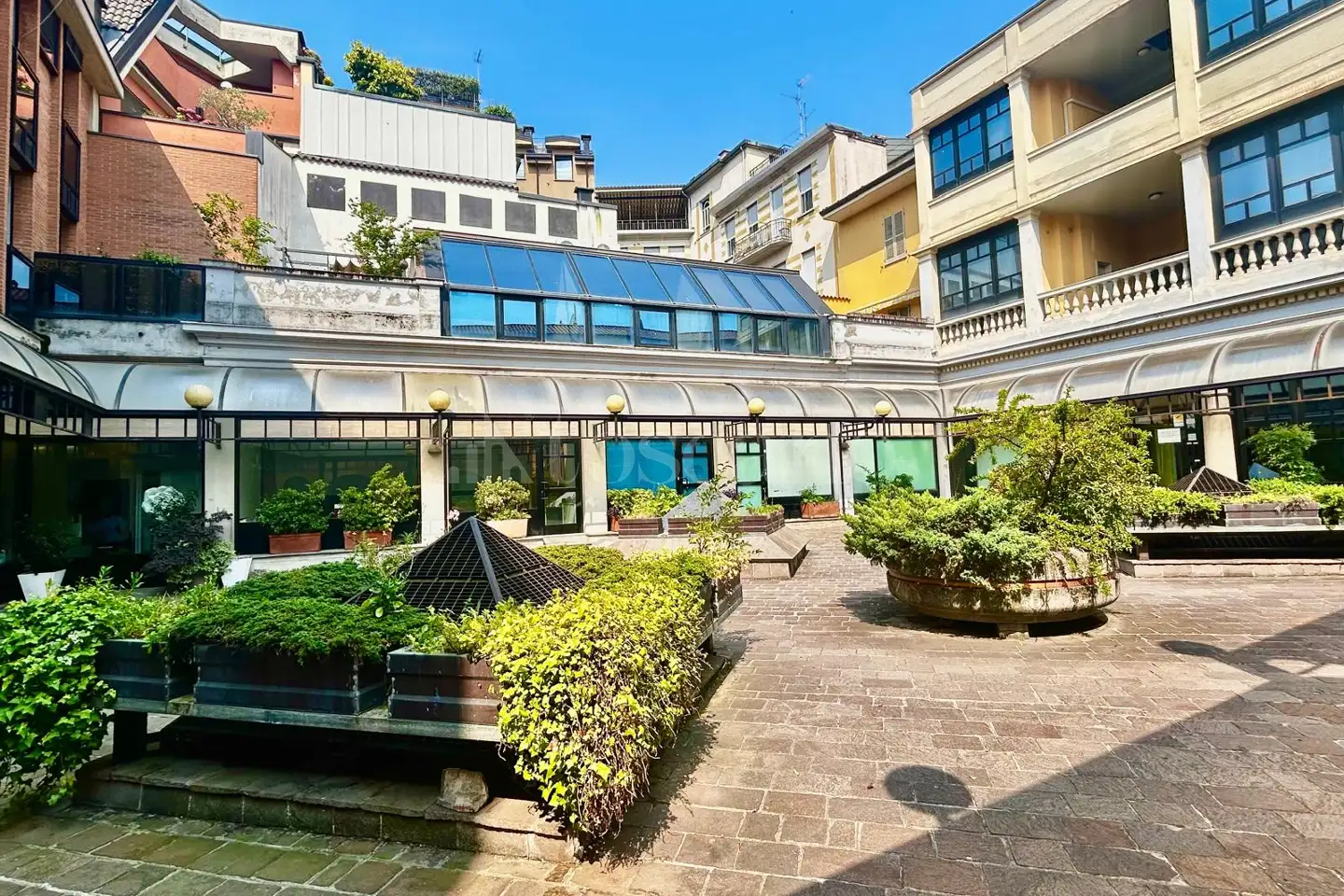 Negozio in vendita di 60 mq a €75.000 (rif. 24/2026)