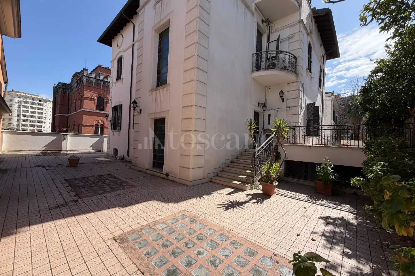 Palazzo in vendita di 800 mq a €5.350.000 (rif. 9/2026)