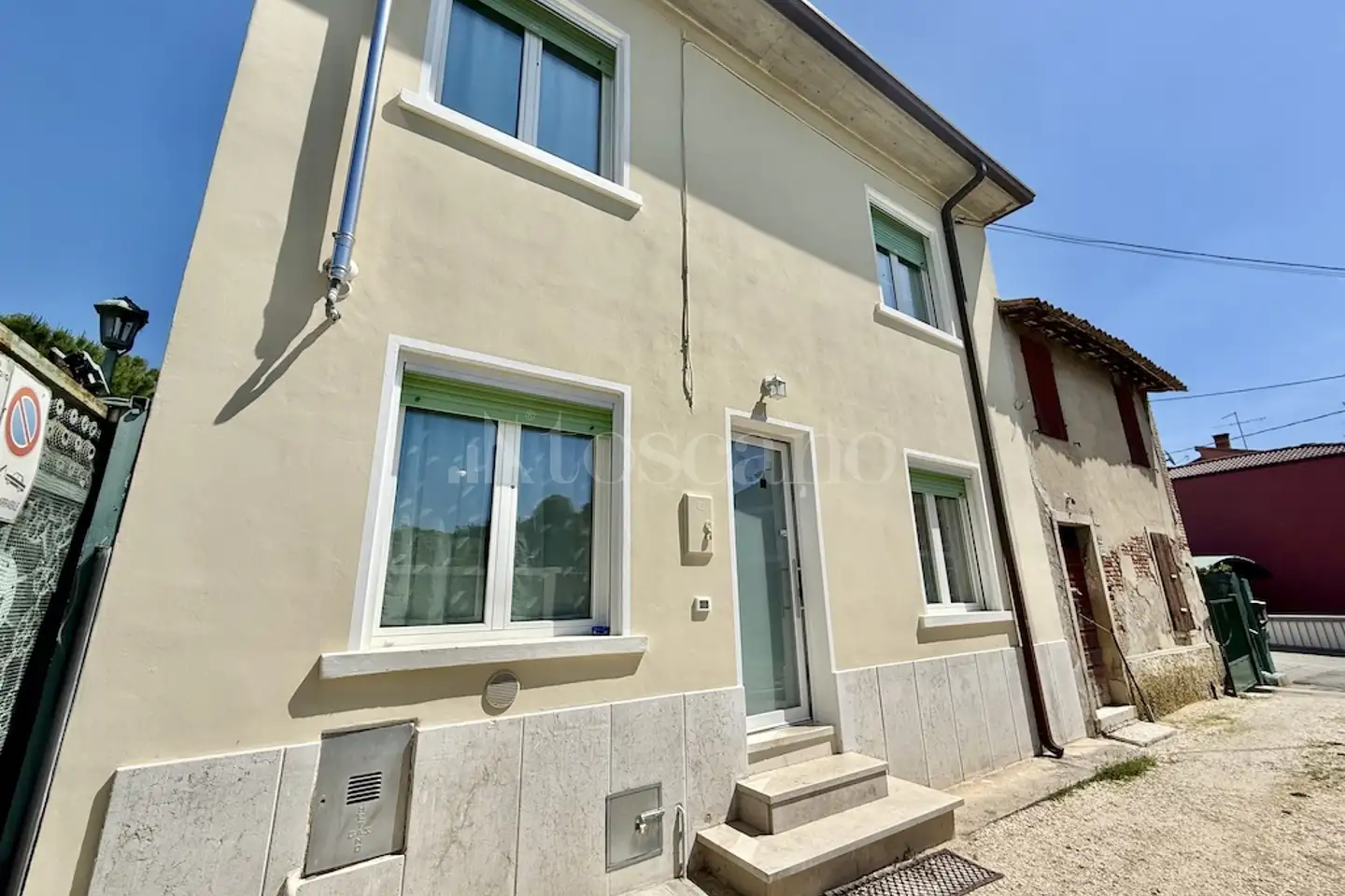 Villino a Schiera in vendita di 90 mq a €330.000 (rif. 18/2026)