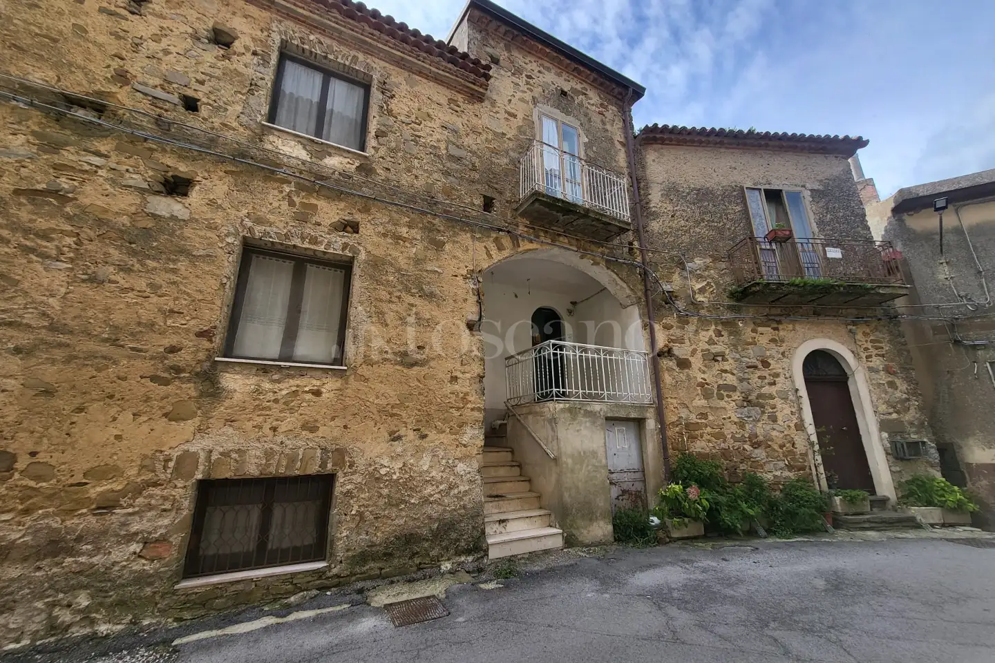 Casale in vendita di 100 mq a €65.000 (rif. 18/2024)