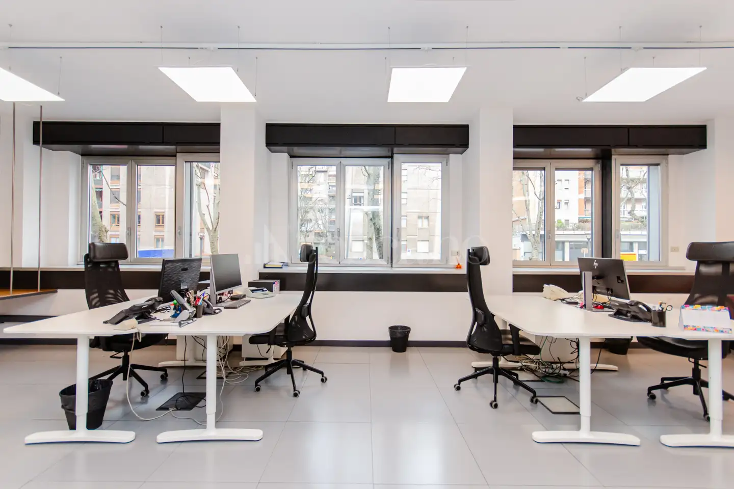 Ufficio in affitto di 210 mq a €5.300 (rif. 18/2025)