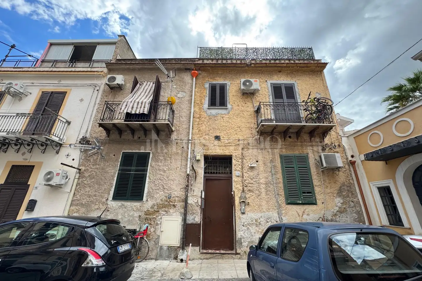 appartamento in vendita a Palermo in zona Zisa