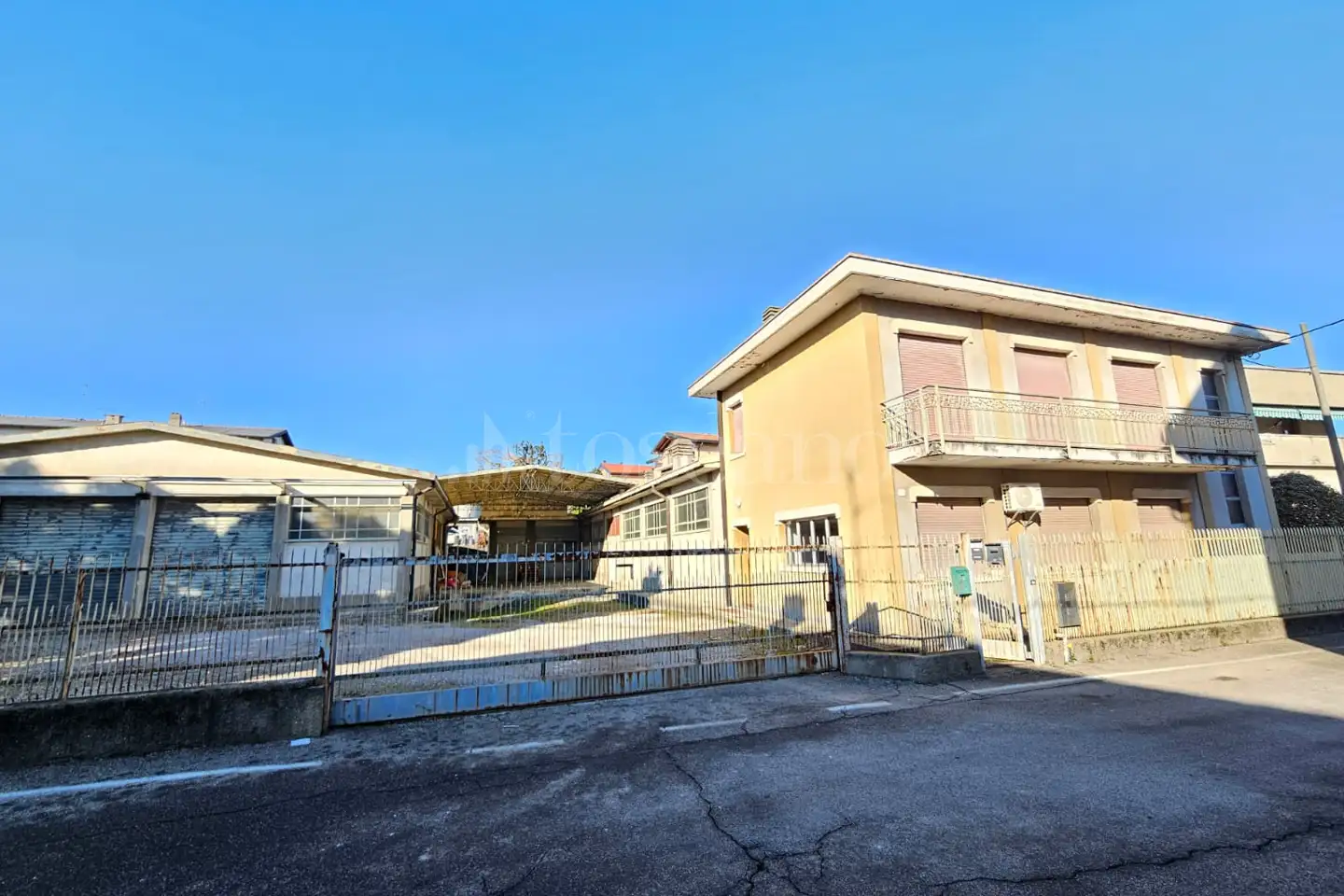Capannone in vendita di 950 mq a €550.000 (rif. 50/2025)