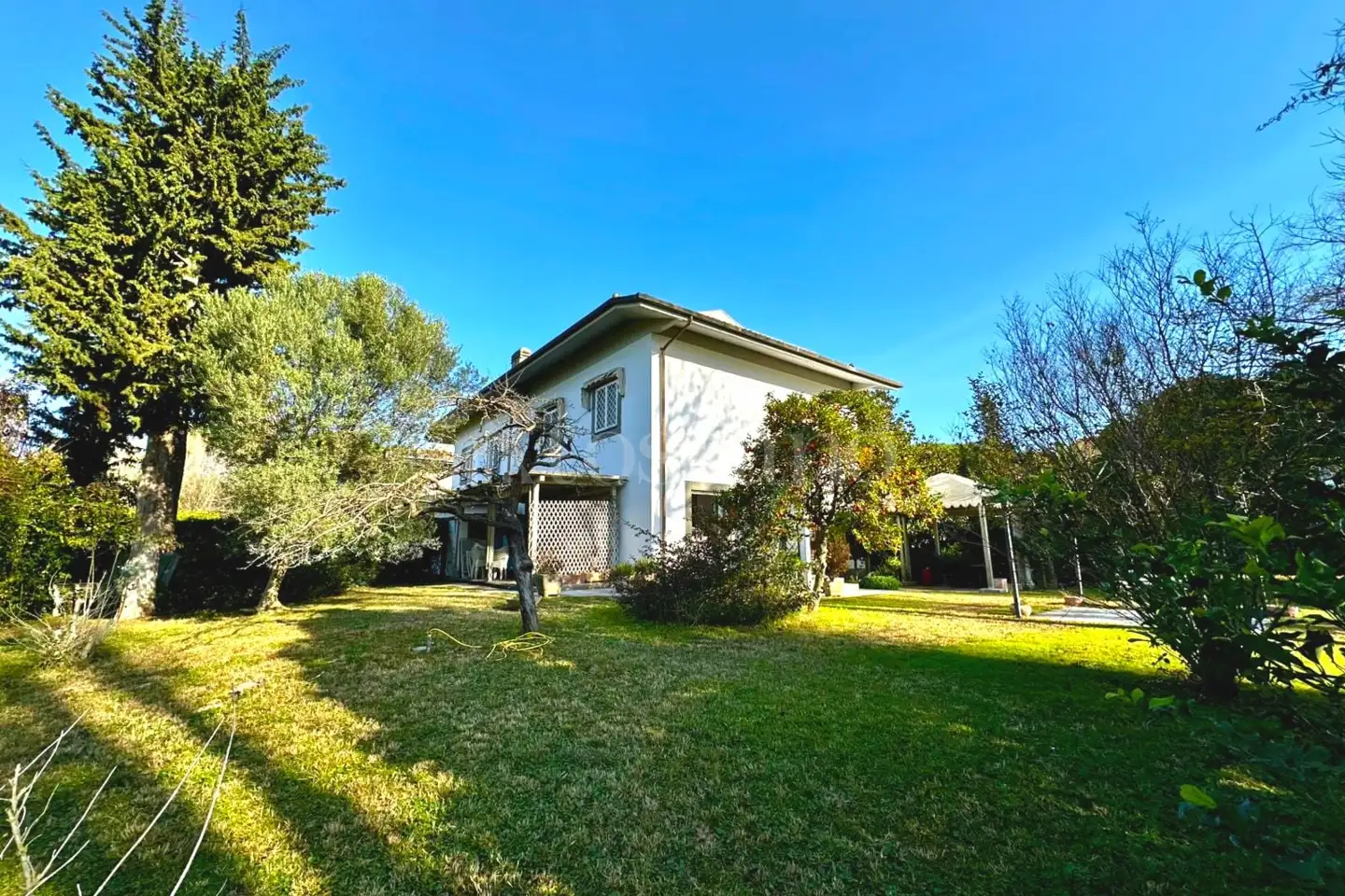 Villa Bifamiliare in vendita di 260 mq a €729.000 (rif. 5/2026)