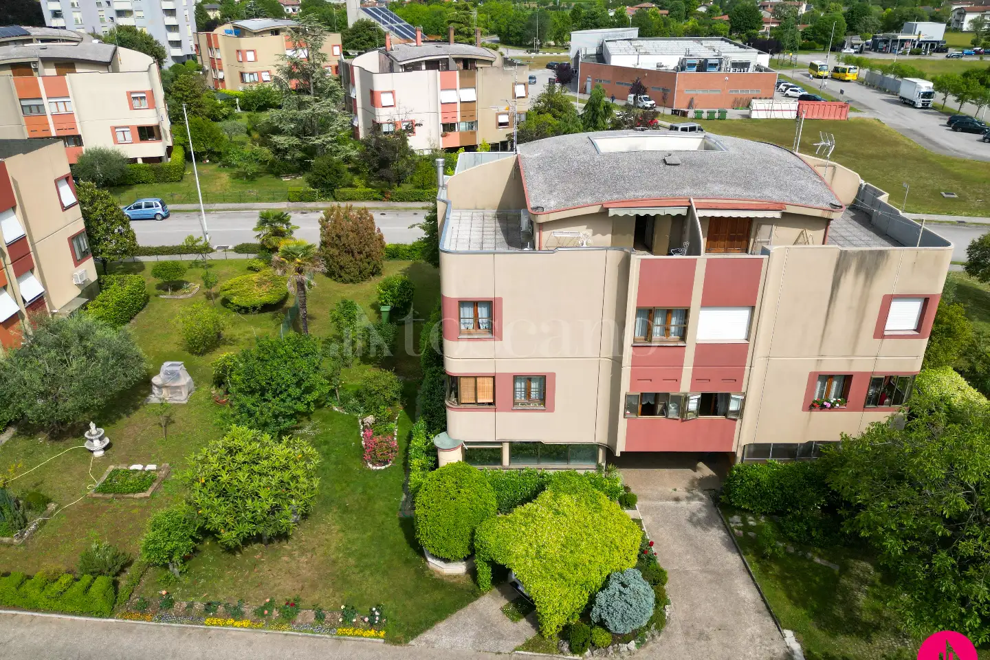 Villa Plurifamiliare in vendita di 195 mq a €205.000 (rif. 80/2026)