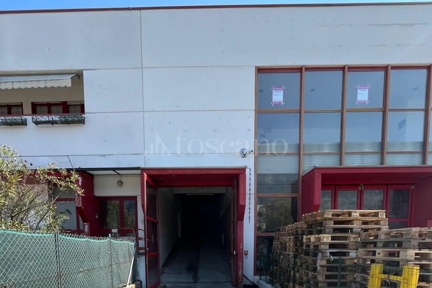 Capannone in vendita di 300 mq a €220.000 (rif. 2/2026)