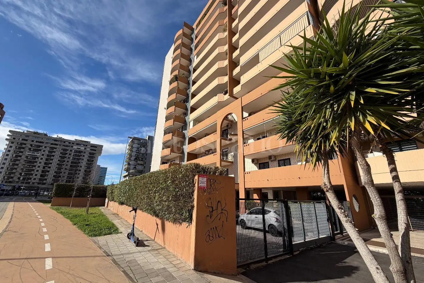 Box in vendita di 12 mq a €19.000 (rif. 7/2026)