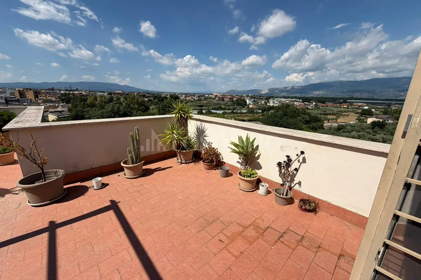Attico in vendita di 100 mq a €219.000 (rif. 72/2026)