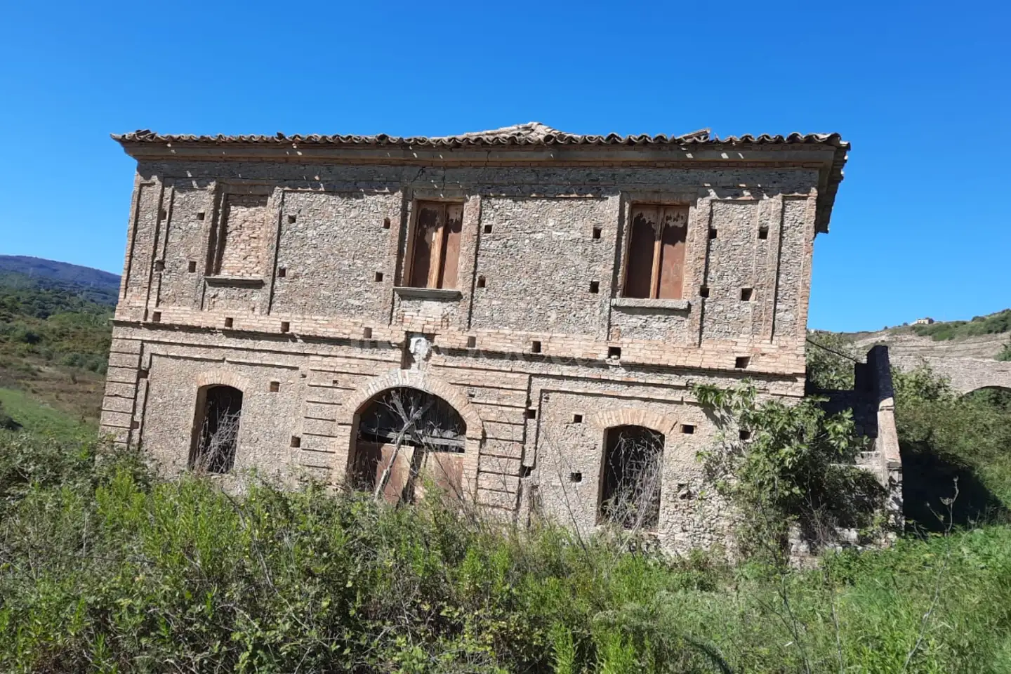 Agricolo in vendita di 420.000 mq a €565.000 (rif. 135/2025)