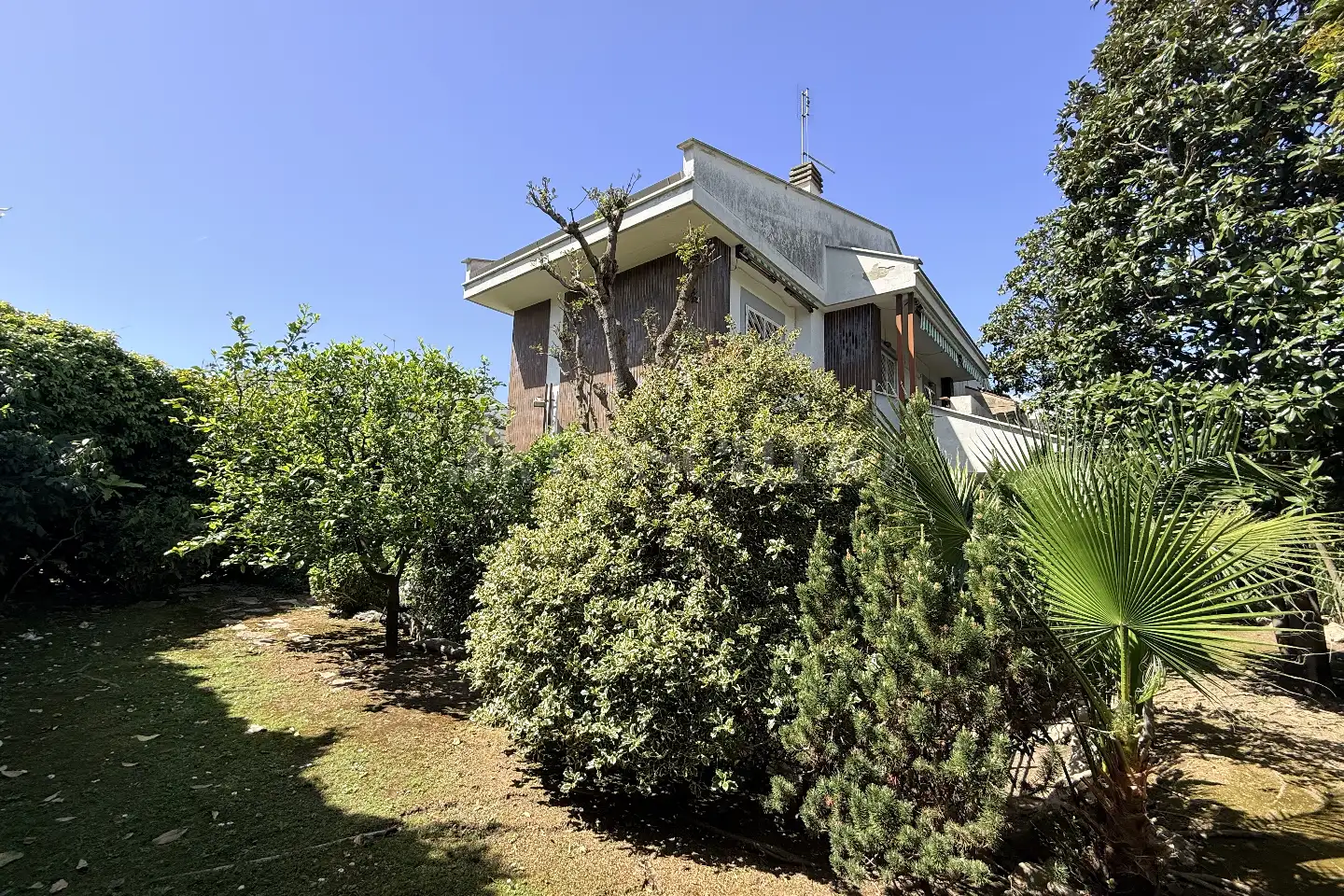 Villino a Schiera in vendita di 280 mq a €950.000 (rif. 15/2026)