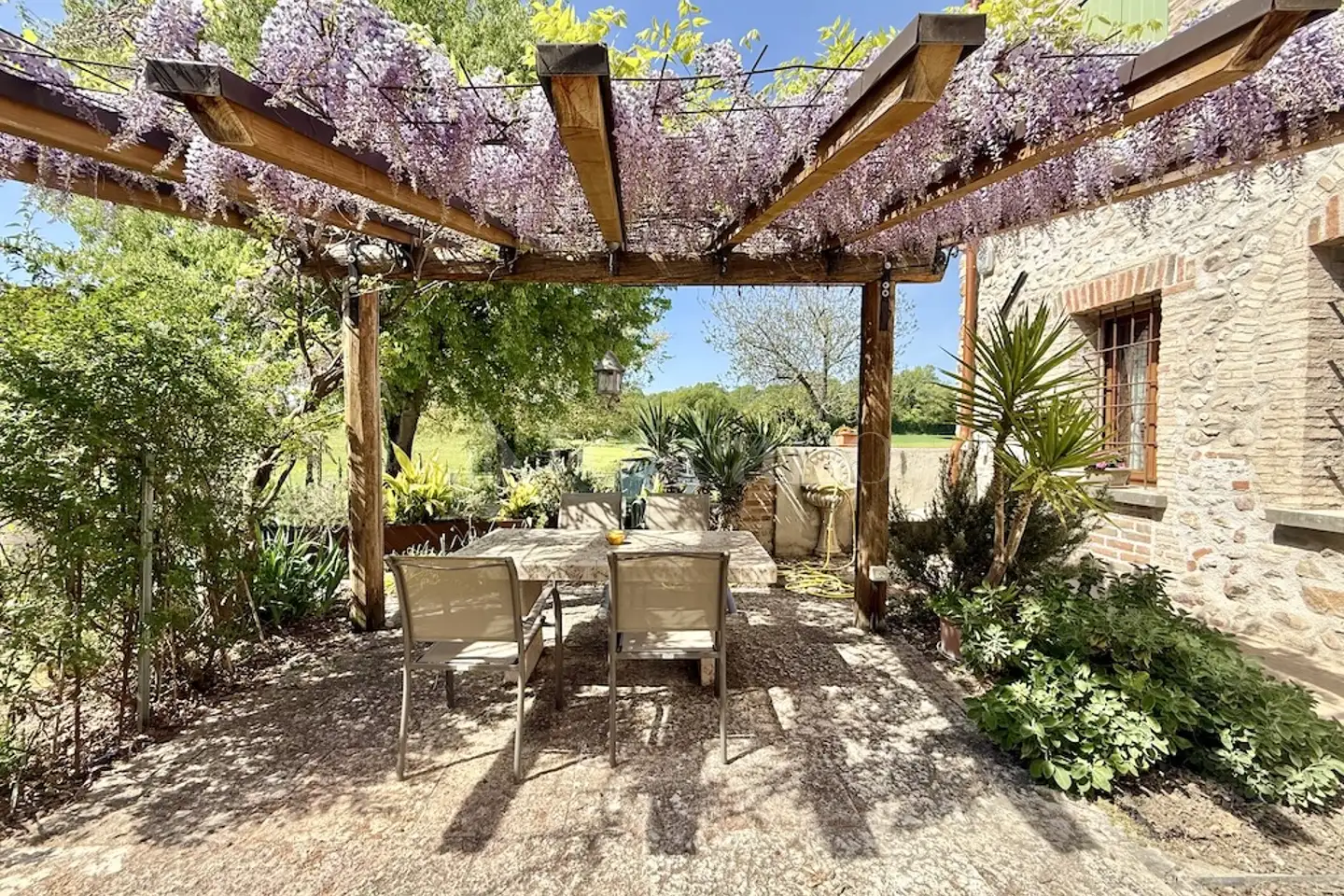 Villa in vendita di 600 mq a €980.000 (rif. 10/2026)