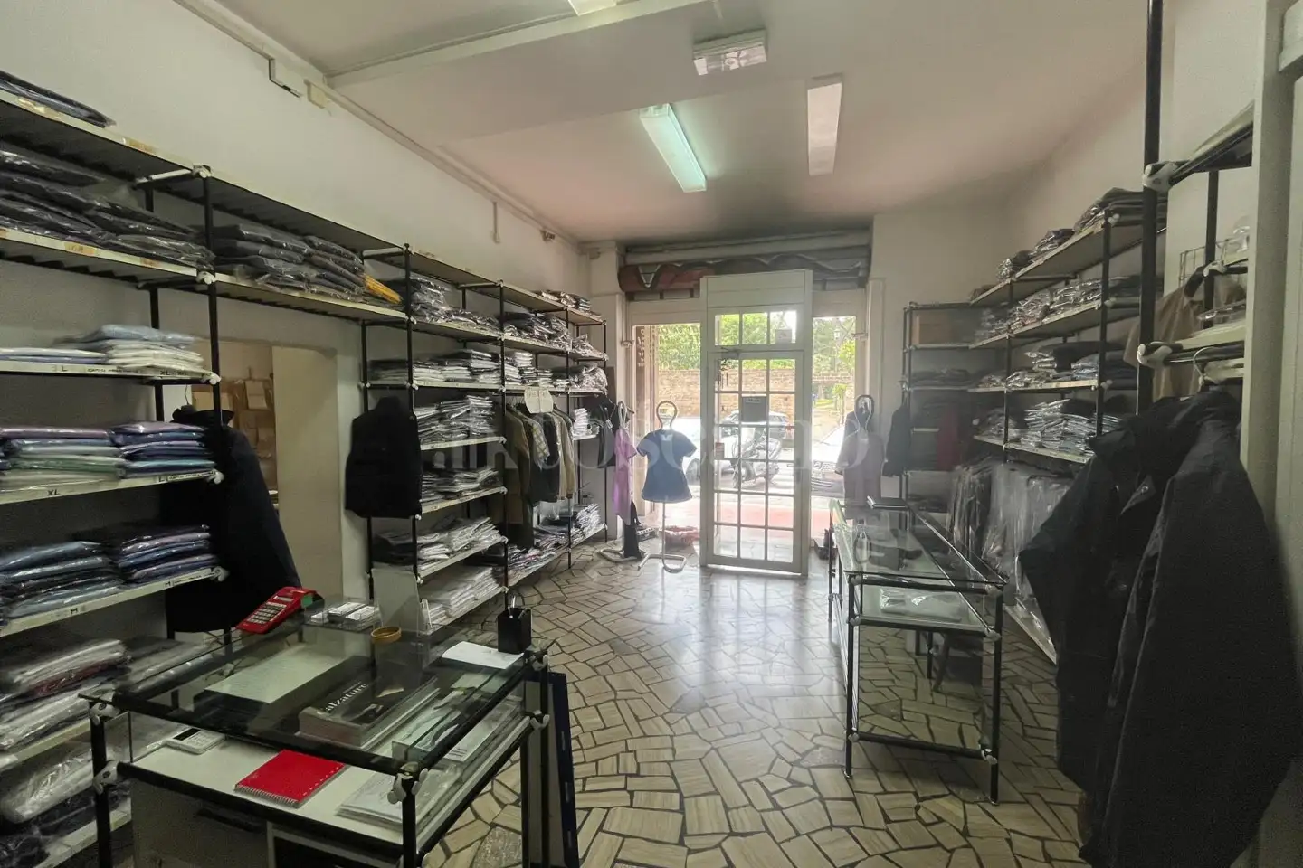 Negozio in vendita di 42 mq a €120.000 (rif. 23/2025)