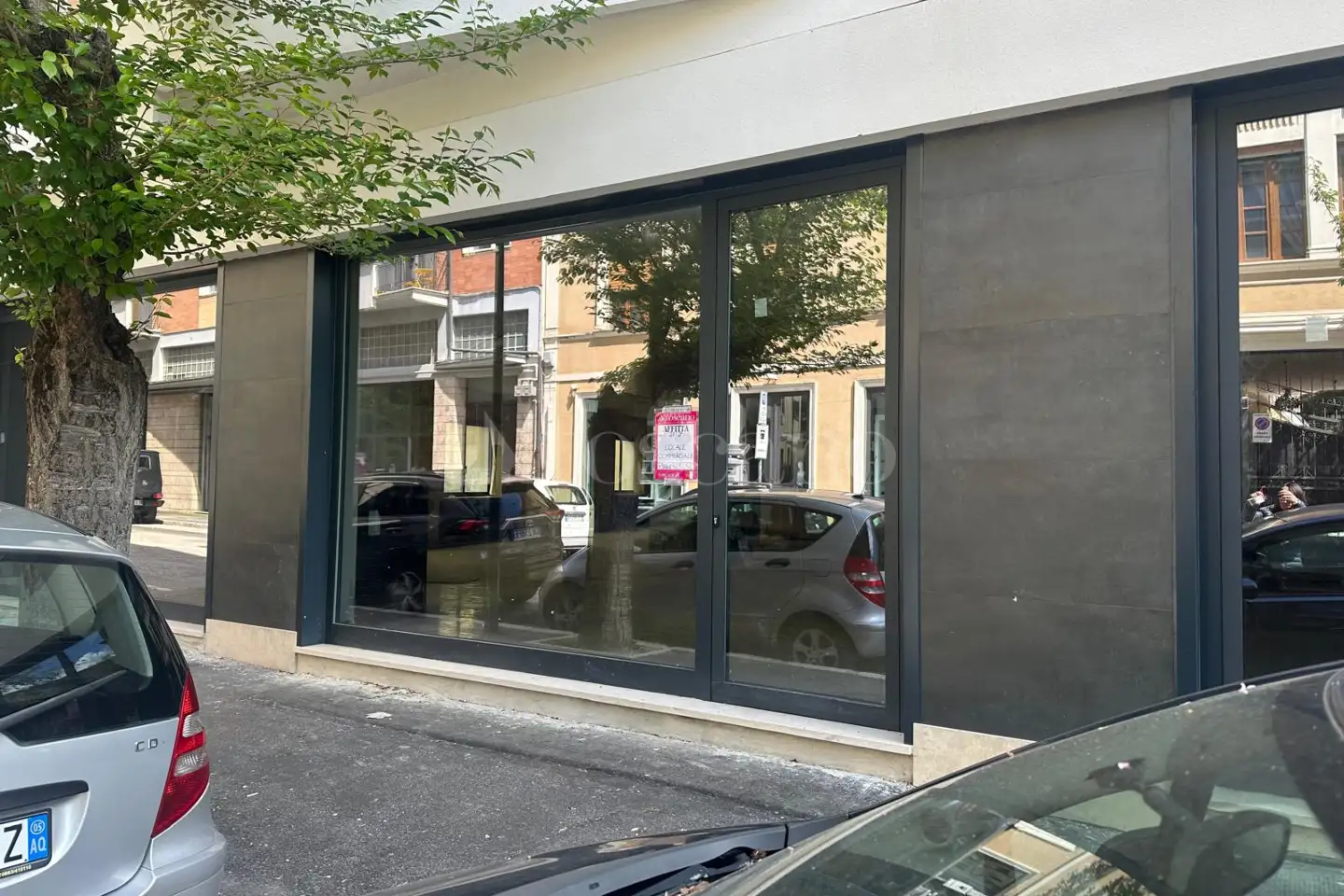 Negozio in affitto di 500 mq trattativa riservata (rif. 27/2025)