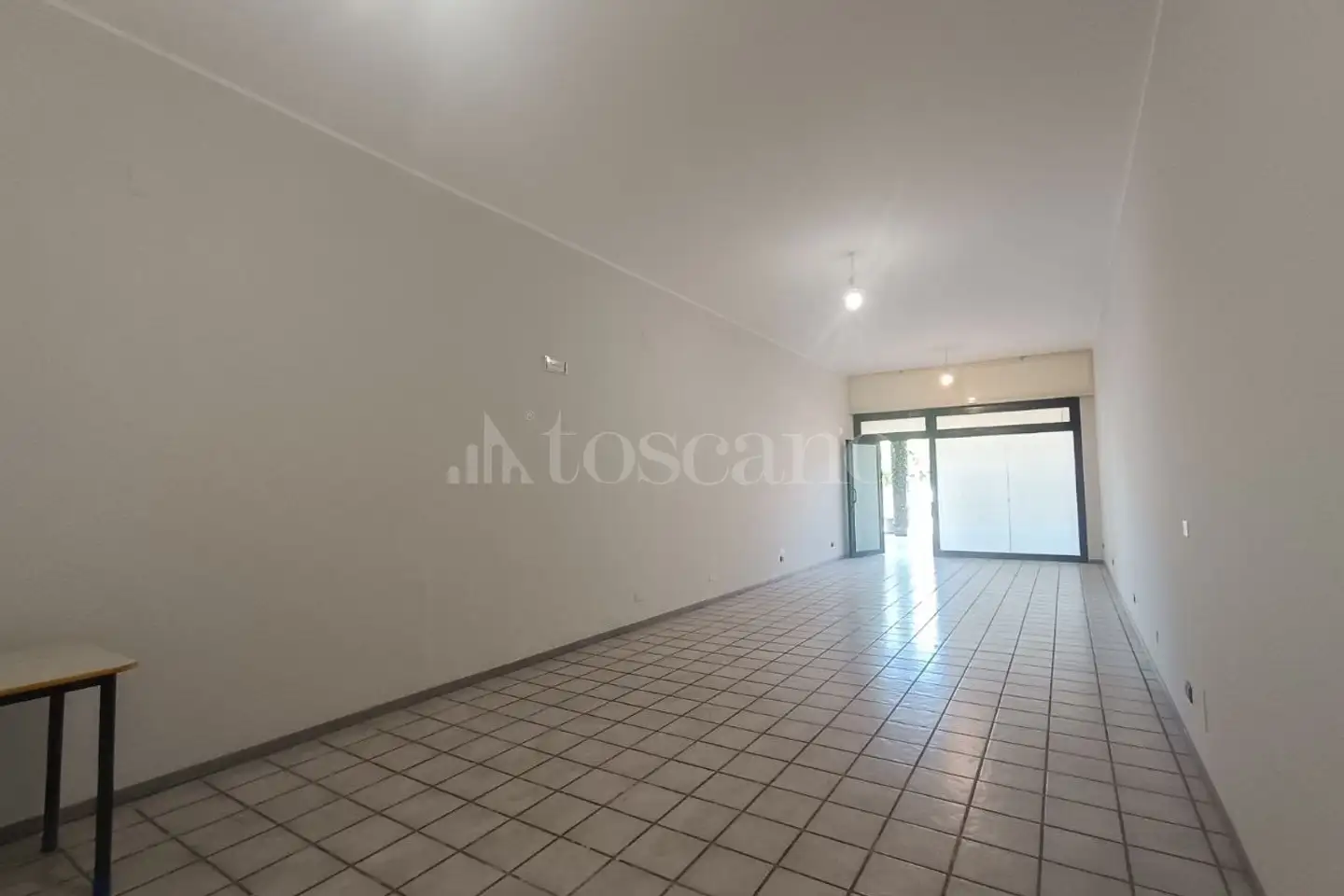Negozio in affitto di 59 mq a €1.100 (rif. 95/2026)