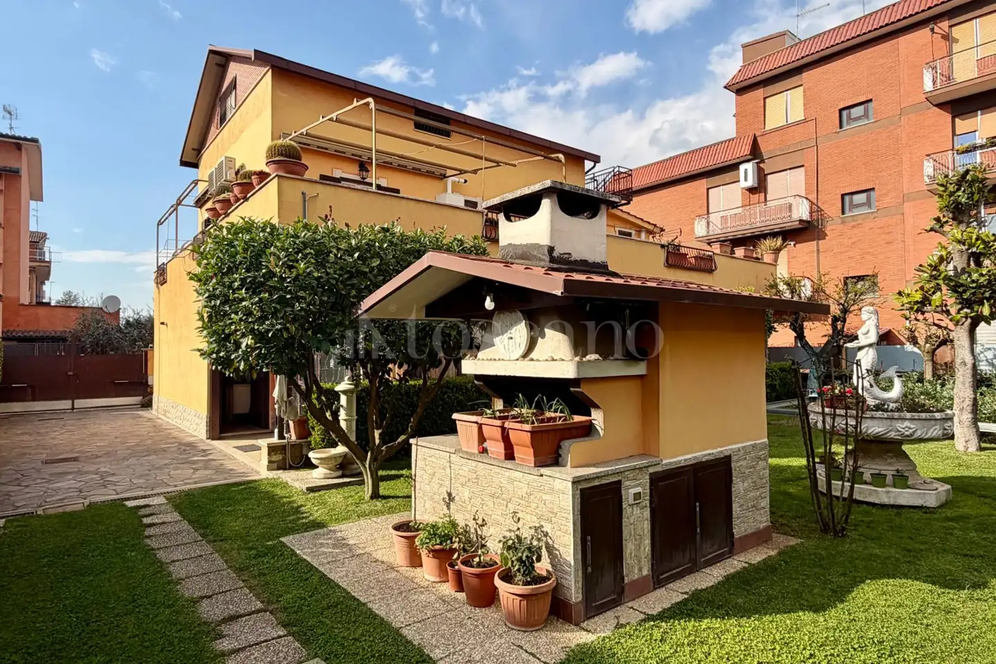 Casa in vendita di 290 mq a €849.000 (rif. 23/2026)