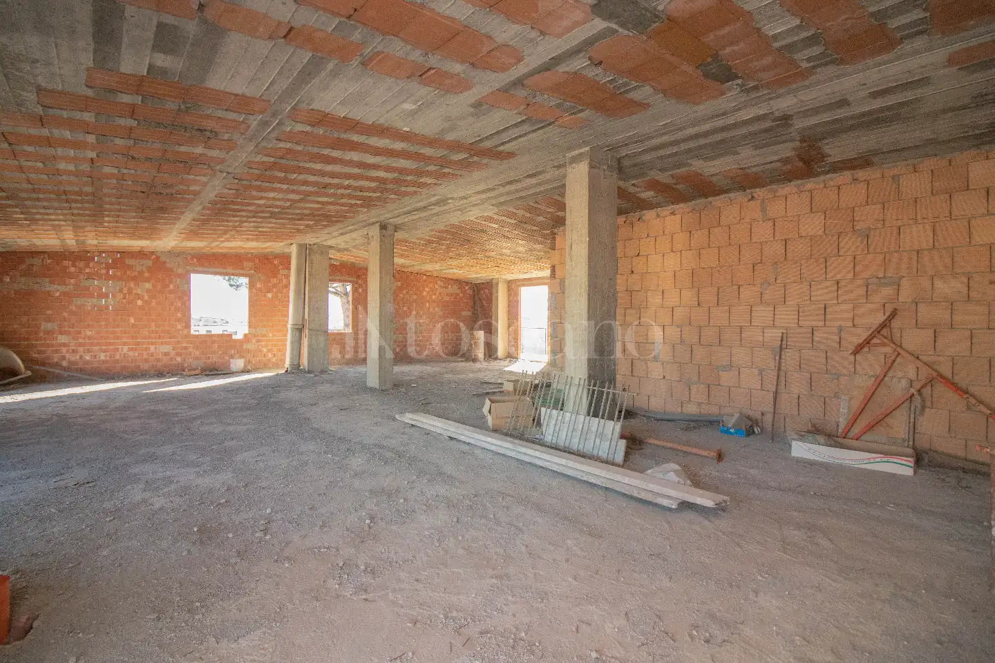 Mansarda in vendita di 135 mq a €69.000 (rif. 33/2024)