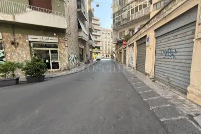 Magazzino in vendita, Via Vecchia Ognina, Catania