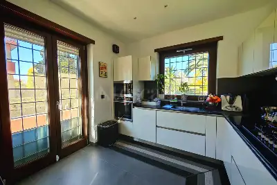 Villa Plurifamiliare in vendita, Via Tespi, Roma