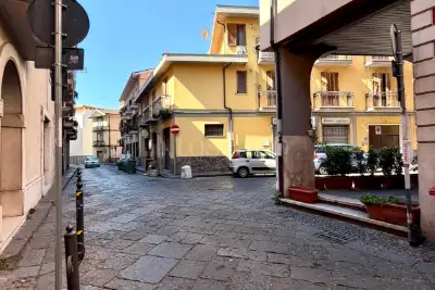Negozio in vendita, Via Modestino del Gaizo, Avellino