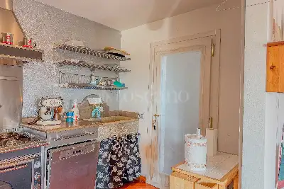 Casa in vendita, Via Puccini, Padenghe sul Garda