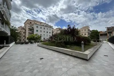 Casa in vendita, Via Innocenzo X, Roma