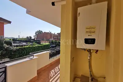 Casa in vendita, Via Gianfilippo Usellini, Roma