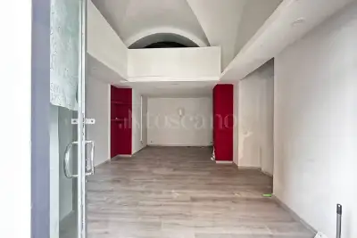 Negozio in affitto, Via Etnea, Gravina di Catania