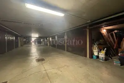 Box in vendita, Via Giambellino, Milano