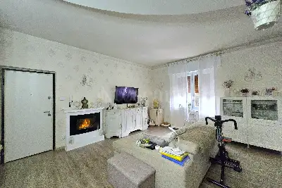 Casa in vendita, Via Giacomo Leopardi, Lumezzane