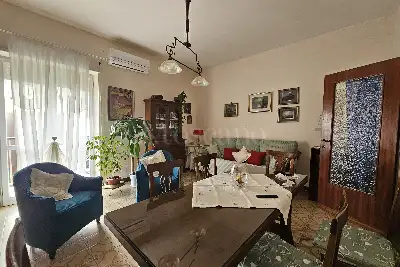 Casa in vendita, Via Belgrado, Pomezia