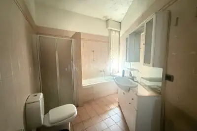 Casa in vendita, Via Mario Pellegrini, Vignola