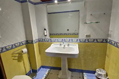 Casa in affitto, Via Guglielmo Melisurgo, Napoli