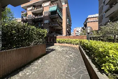 Casa in vendita, Via Ugo Falena, Roma