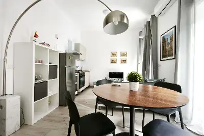 Palazzo in vendita, Via Madonna della Volta, Palermo