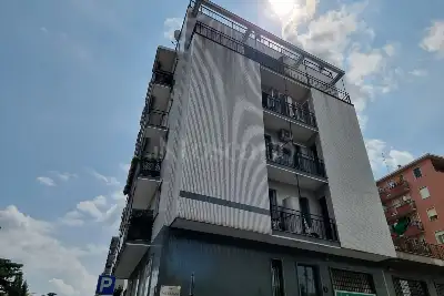 Negozio in vendita, Via Pallanza, Milano