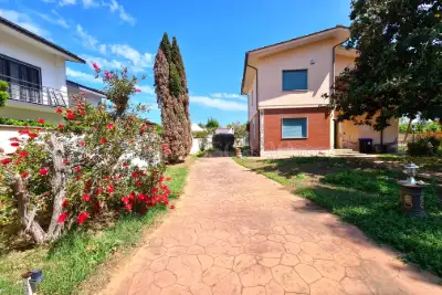 Villa in vendita, Via Colle San Magno, Nettuno