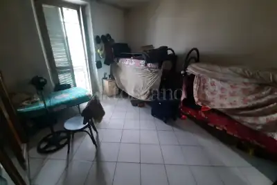 Casa in vendita, Via Giuseppe Guerzoni, Milano