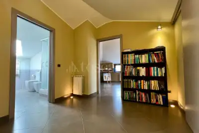 Casa in vendita, Via C. Colombo, Tremestieri Etneo