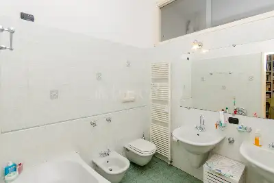 Casa in vendita, Via Sardegna 44, Milano