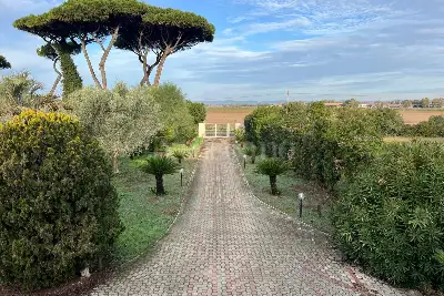 Villa in vendita, Via di Praia a Mare, Fiumicino