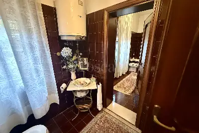 Villa in vendita, Via Canossi, Rezzato, Rezzato