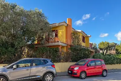 Villino a Schiera in vendita, Via dei Pini, Olbia