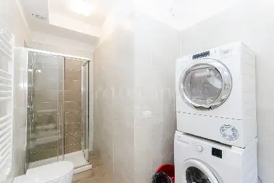 Casa in vendita, Via Carlo Farini, Milano