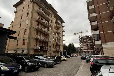 Negozio in affitto, Avellino - Via Tagliamento 220, Avellino
