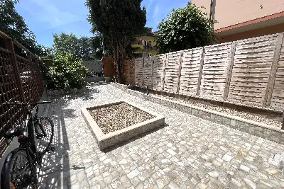 Casa in vendita, Via Squillace, Roma